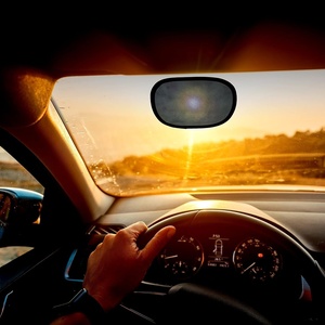 EcoNour Miniature Static Cling Window Shade for Car Sun Visor (2 Pack) | Windshield Sun Shade Static Cling for Driving Glare Shield | Cling Car Shade for Windshield |Glare Protection Accessories(Medium (2Pack))